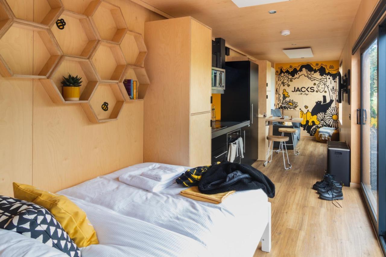 The Hive - Unique Hot Tub Cabin In Millport Bagian luar foto