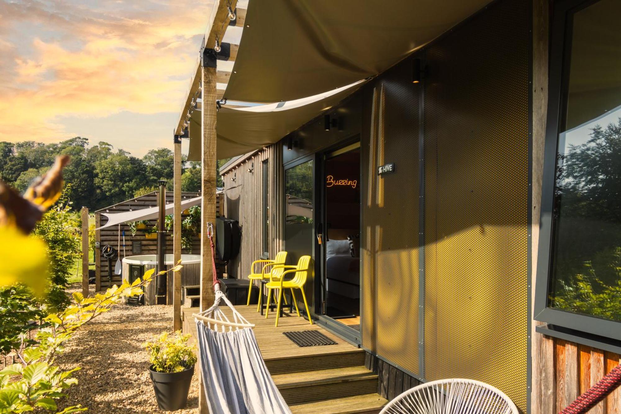 The Hive - Unique Hot Tub Cabin In Millport Bagian luar foto